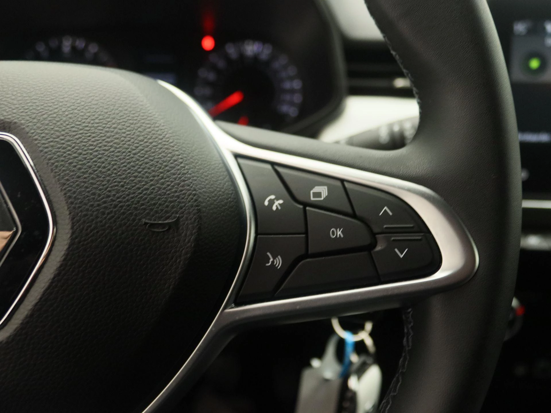 Renault-Clio-image-15