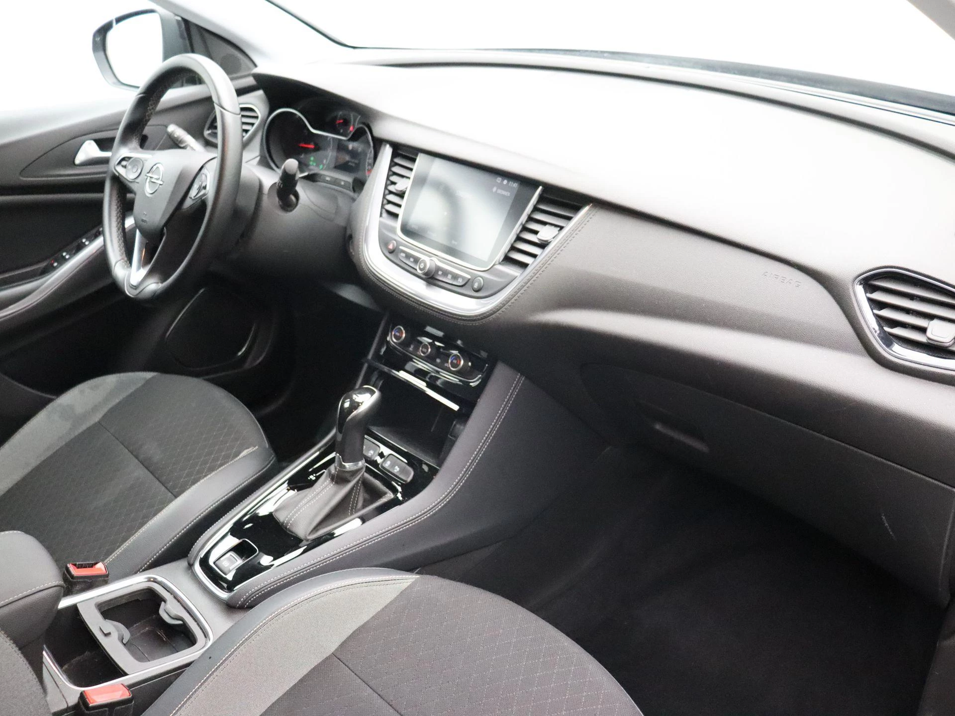Opel Grandland X 1.2 Turbo S/S AT6 Design line