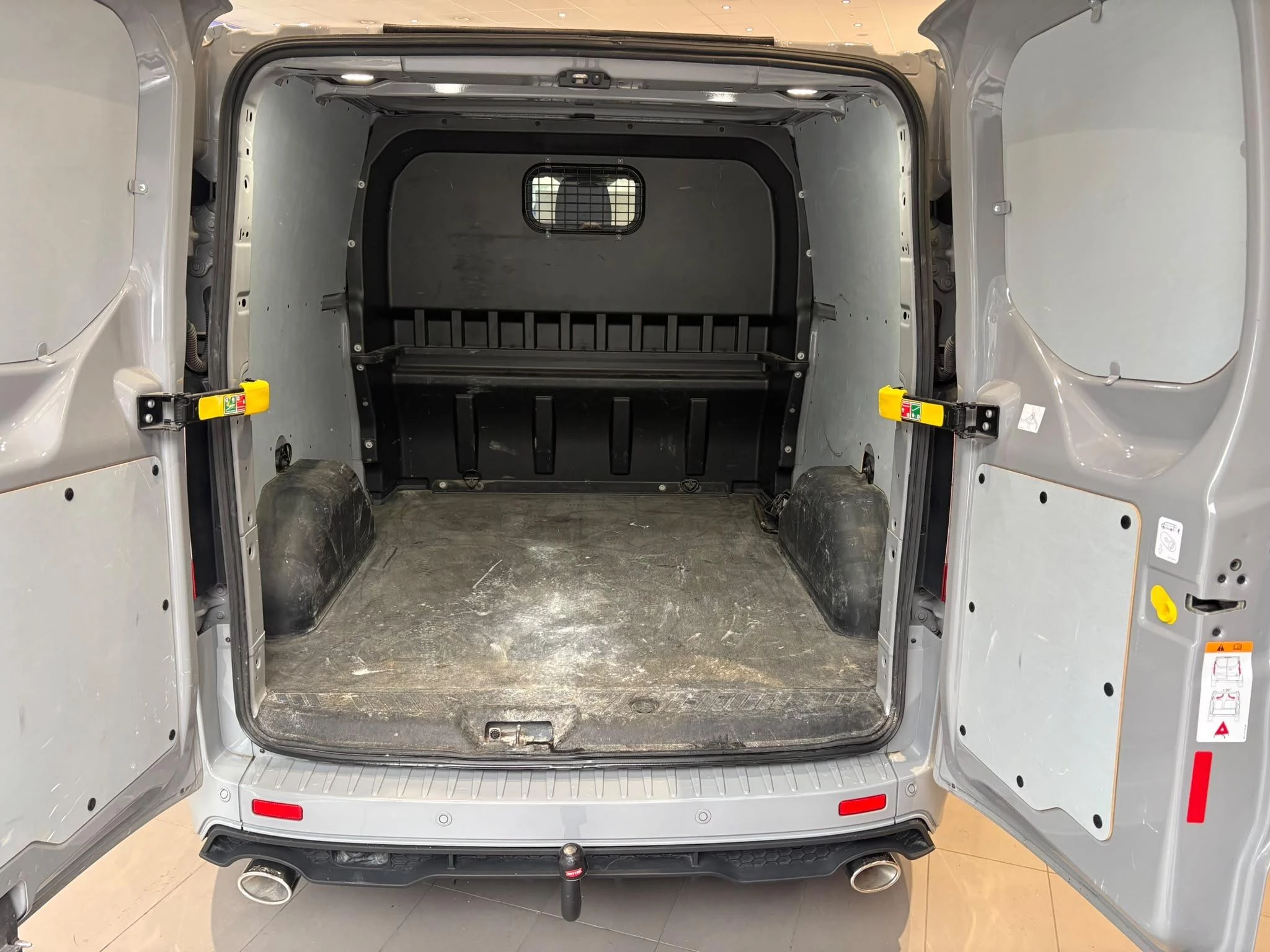 Ford Transit Custom 320 2.0 TDCI L2H1 MS-RT Limited DC