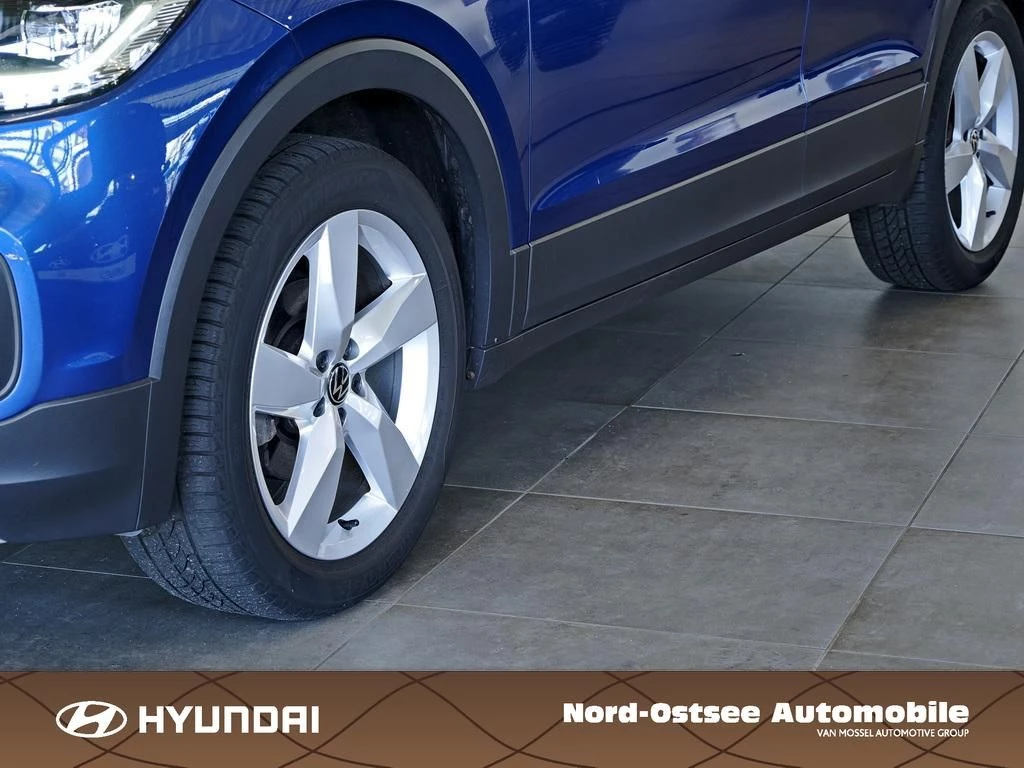 Volkswagen-T-Cross-image-4