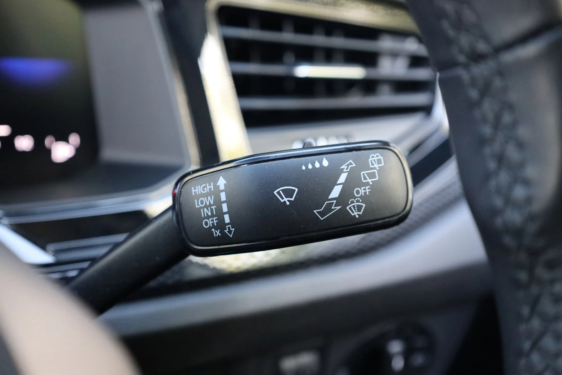 Volkswagen-Polo-image-28
