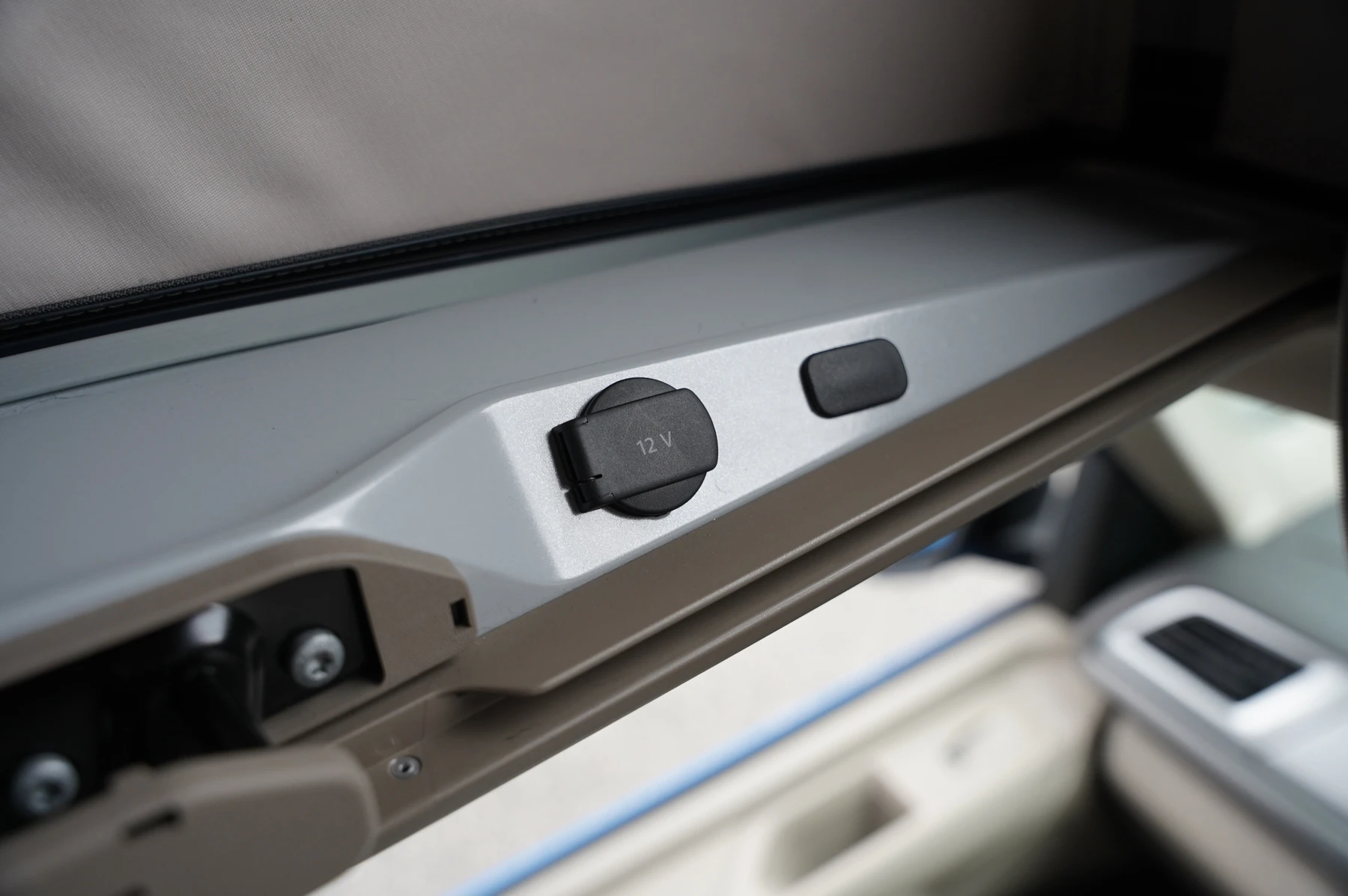 Volkswagen-California-image-25
