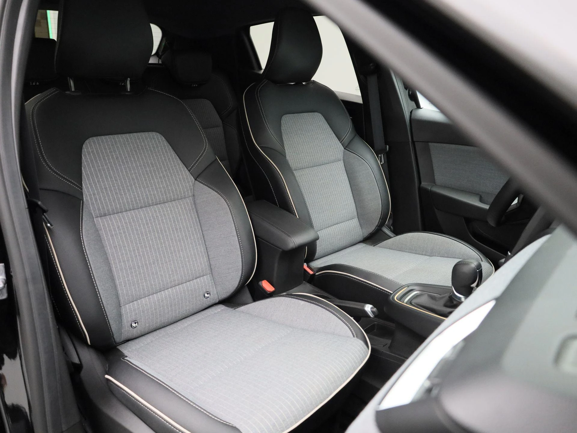 Renault-Clio-image-32
