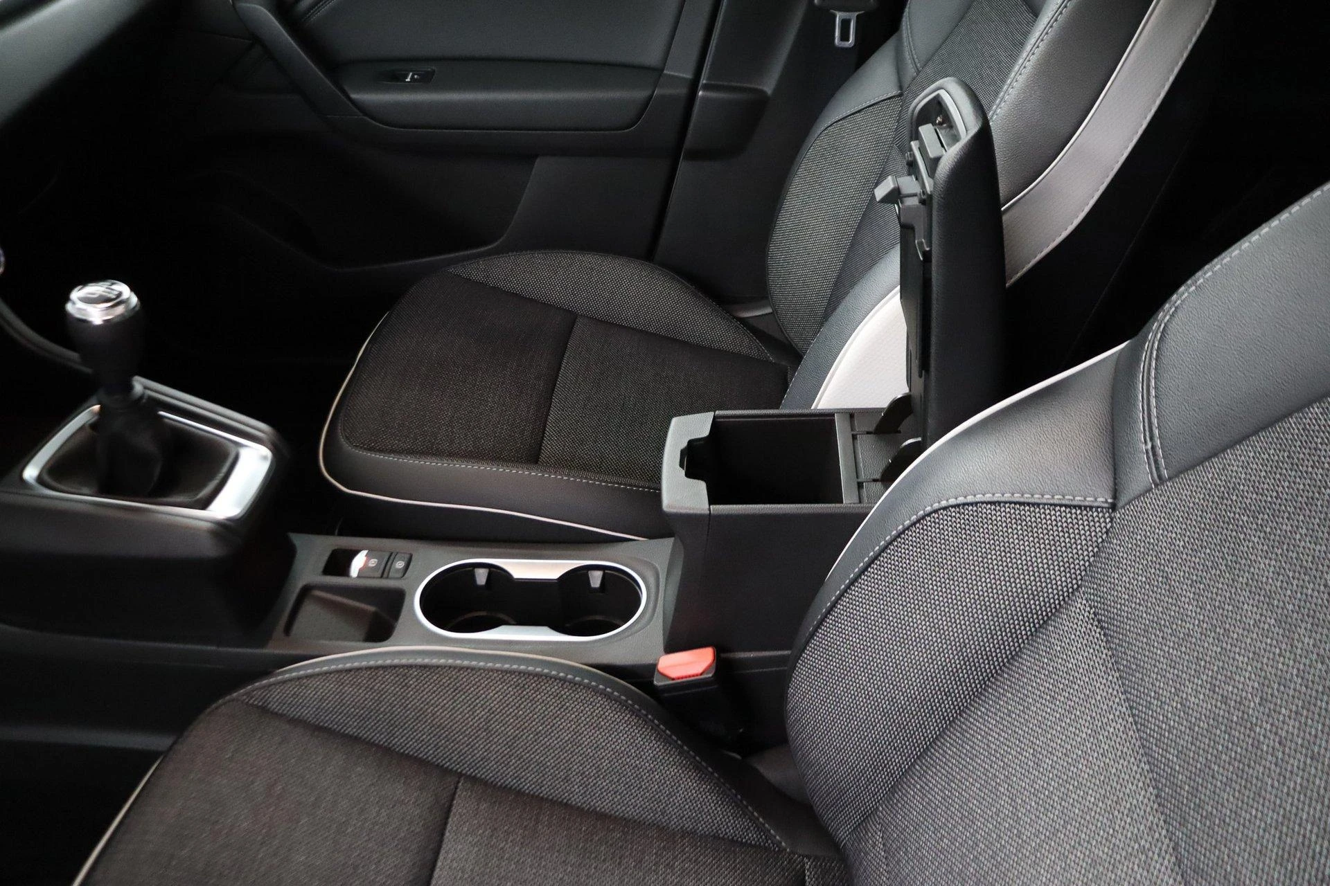 Renault-Captur-image-56
