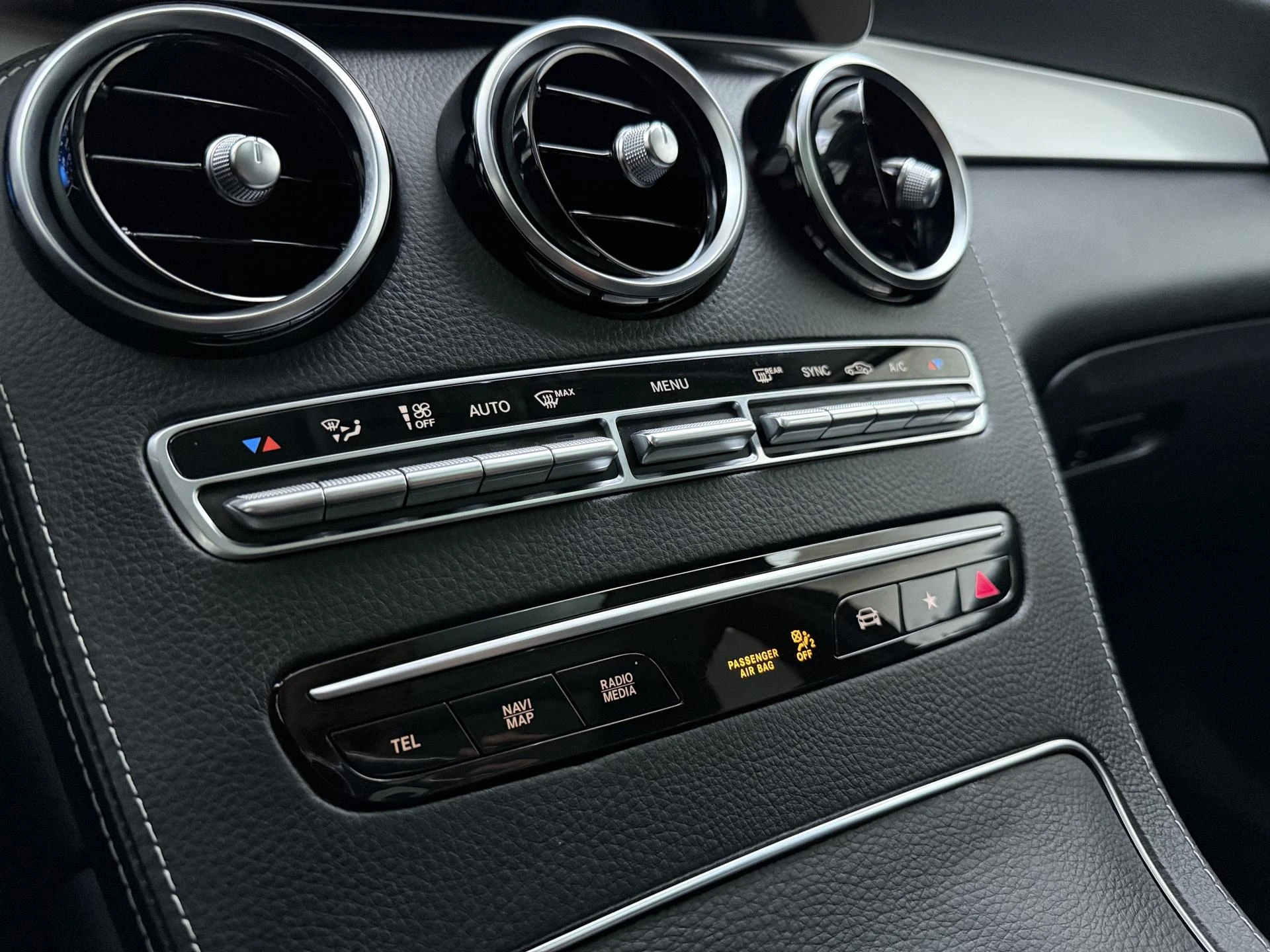 Mercedes-Benz-GLC-image-19