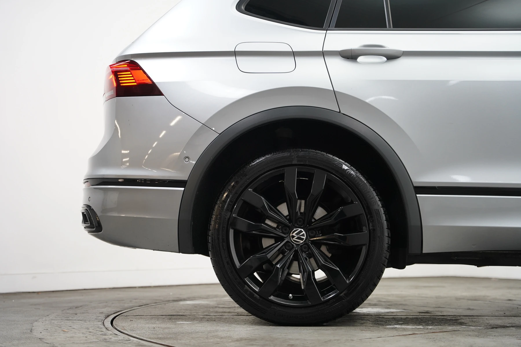 Volkswagen-Tiguan Allspace-image-39