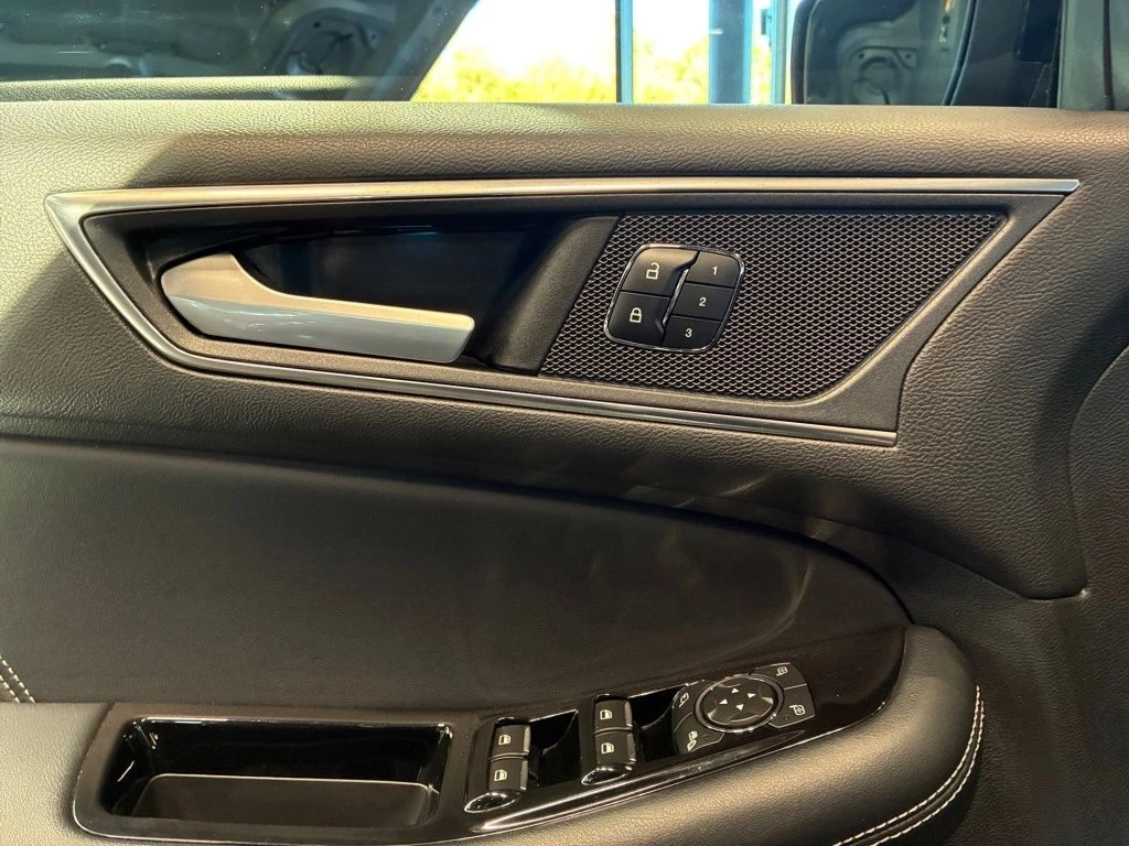 Ford-Edge-image-7