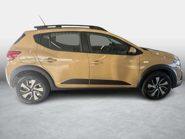 Dacia-Sandero Stepway-image-3