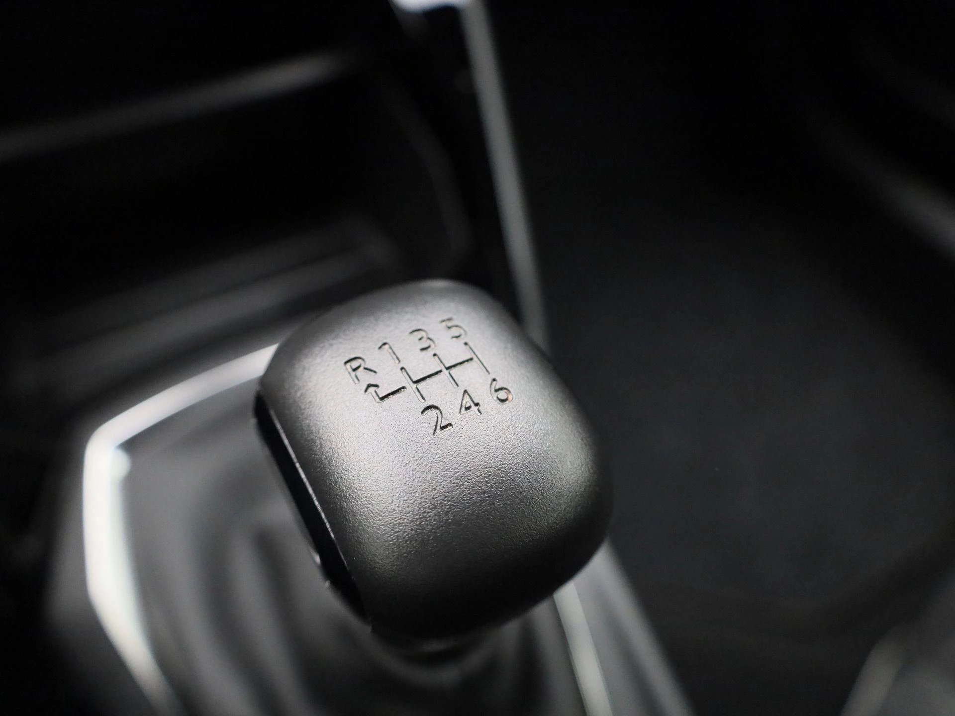 Peugeot-2008-image-19