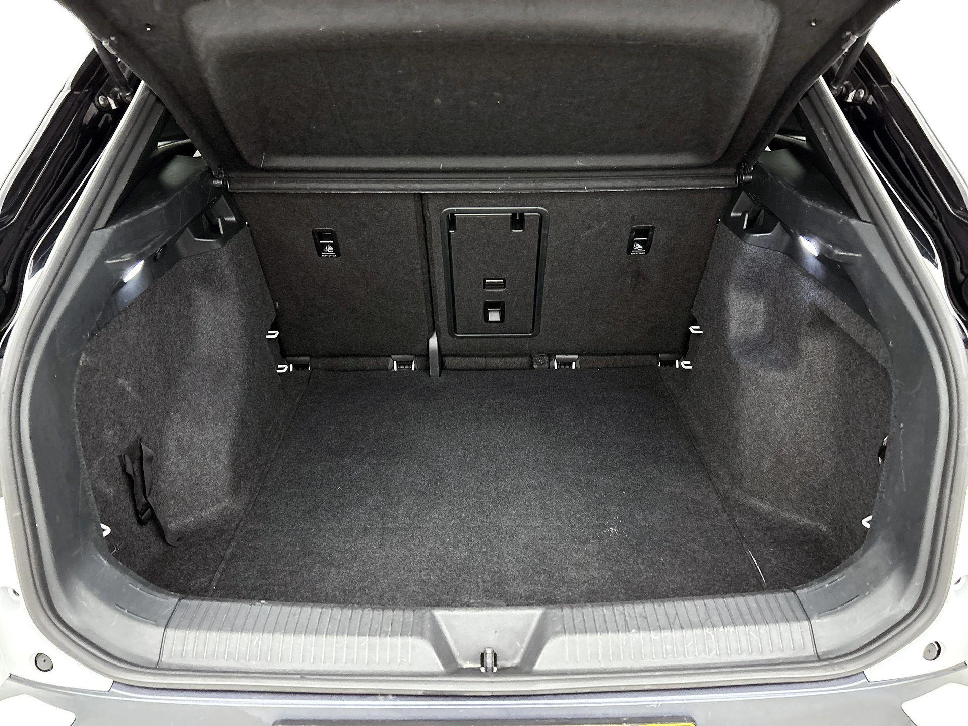 Volkswagen-ID.4-image-21