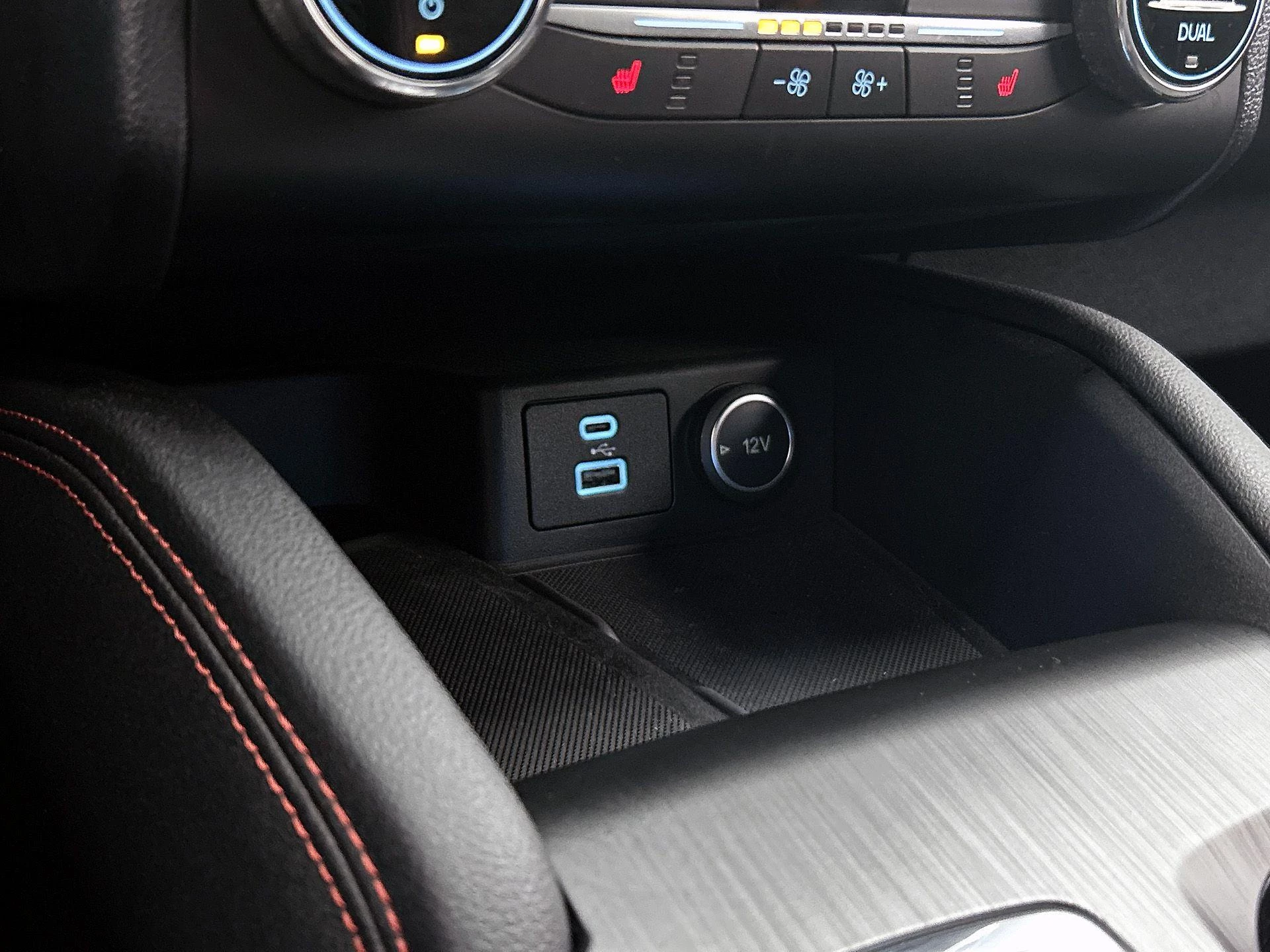 Ford Kuga 2.5 PHEV ST-Line X
