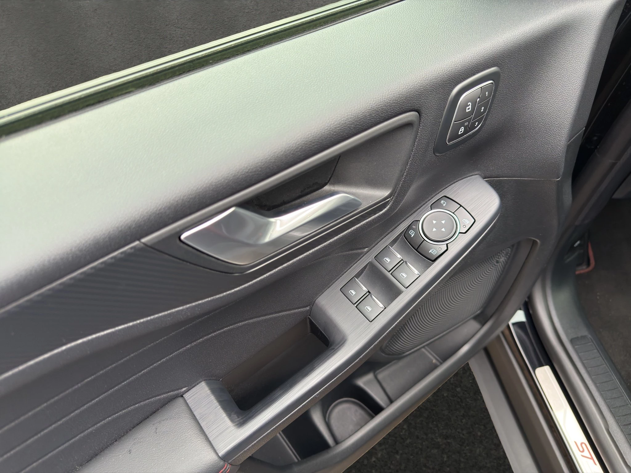 Ford-Kuga-image-16