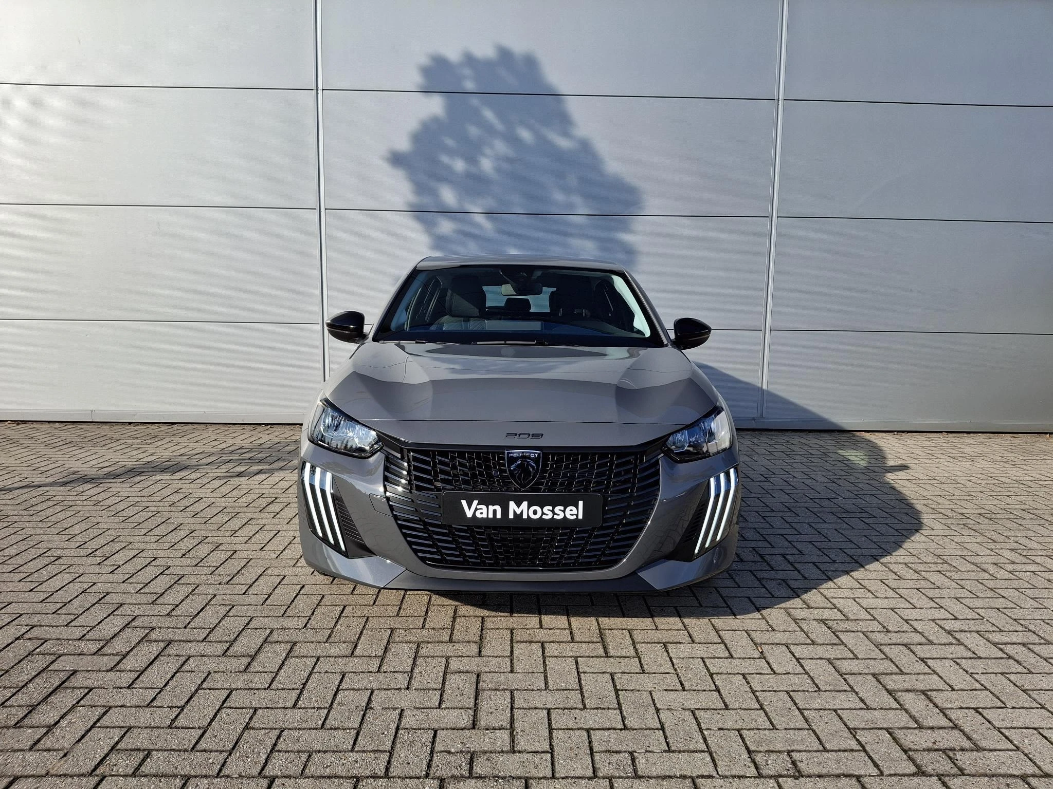 Peugeot-208-image-1
