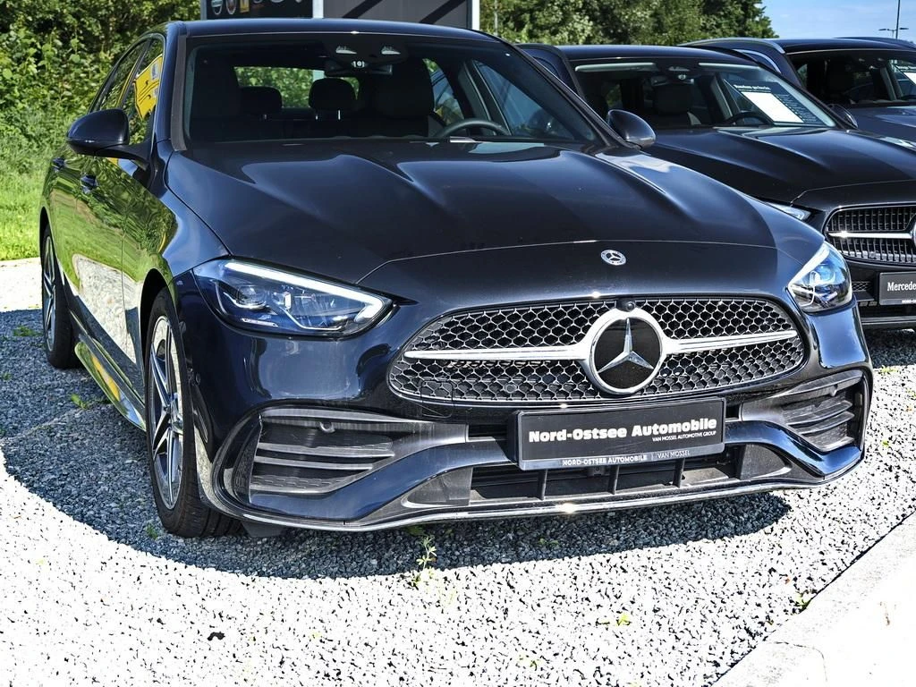 Mercedes-Benz-C-Klasse 300-image-4