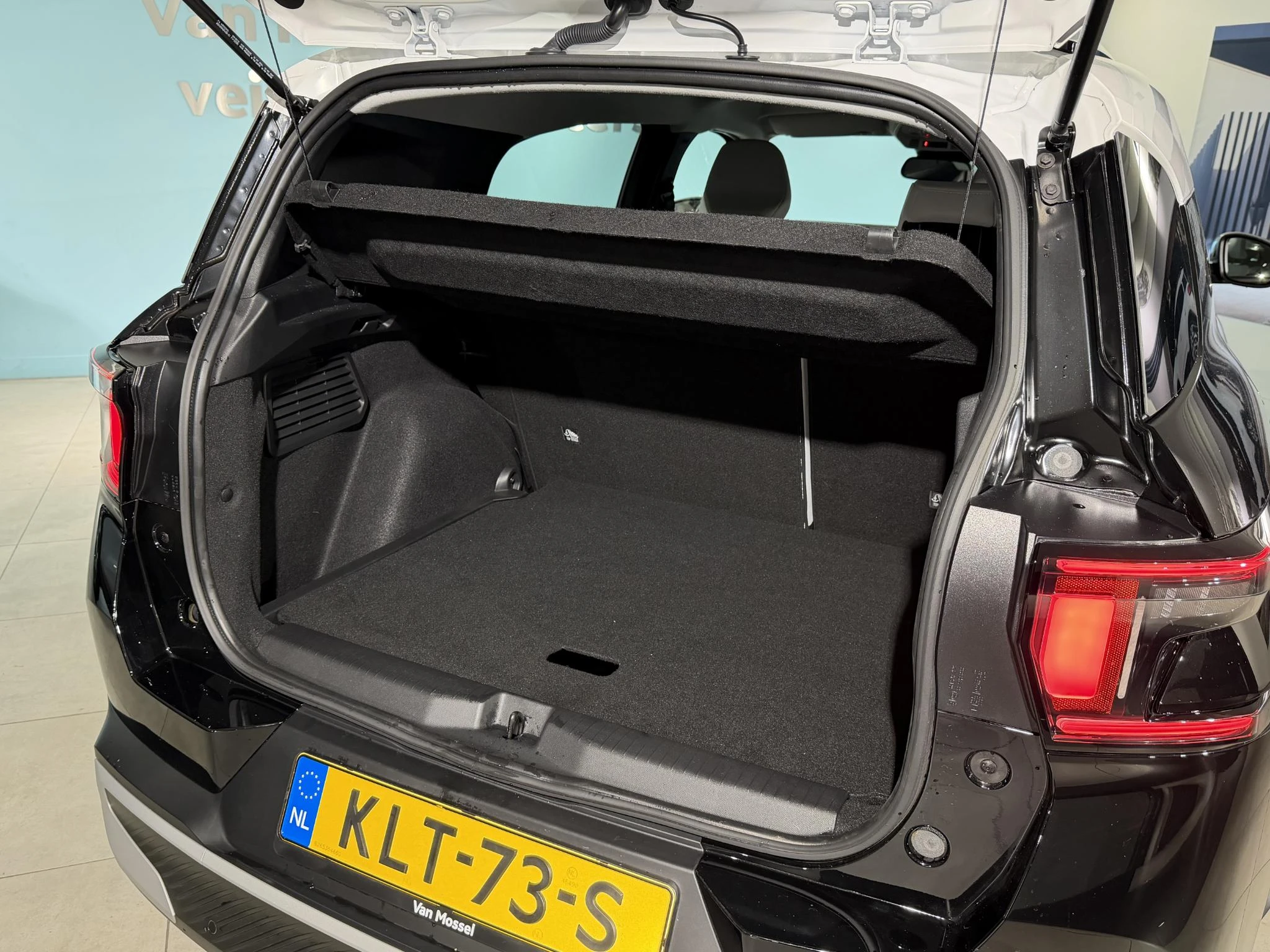 Citroën-ë-C3 Aircross-image-4