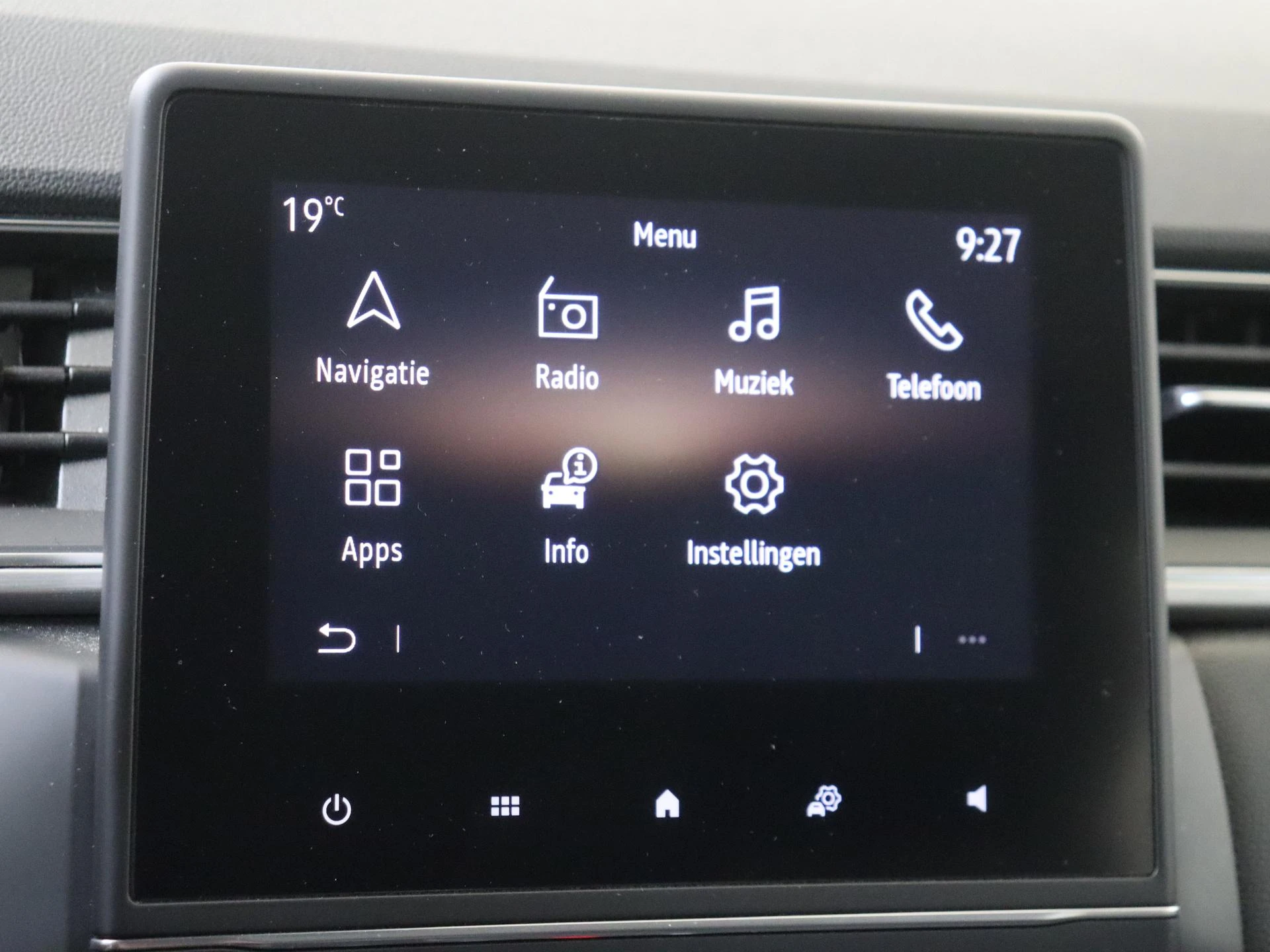 Renault-Captur-image-16