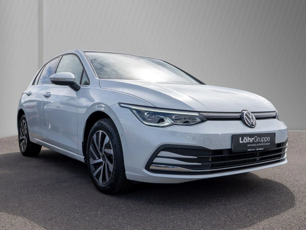 Volkswagen-Golf-image-2