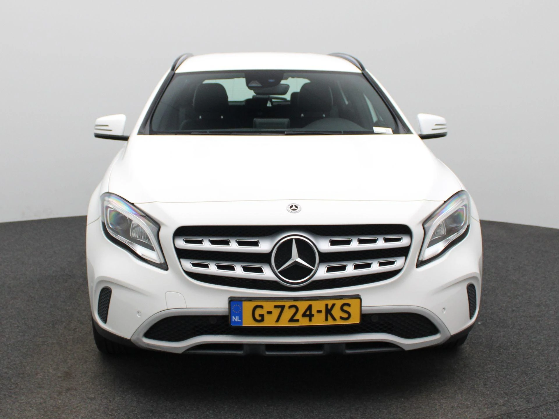 Mercedes-Benz GLA 180 Business Solution Limited