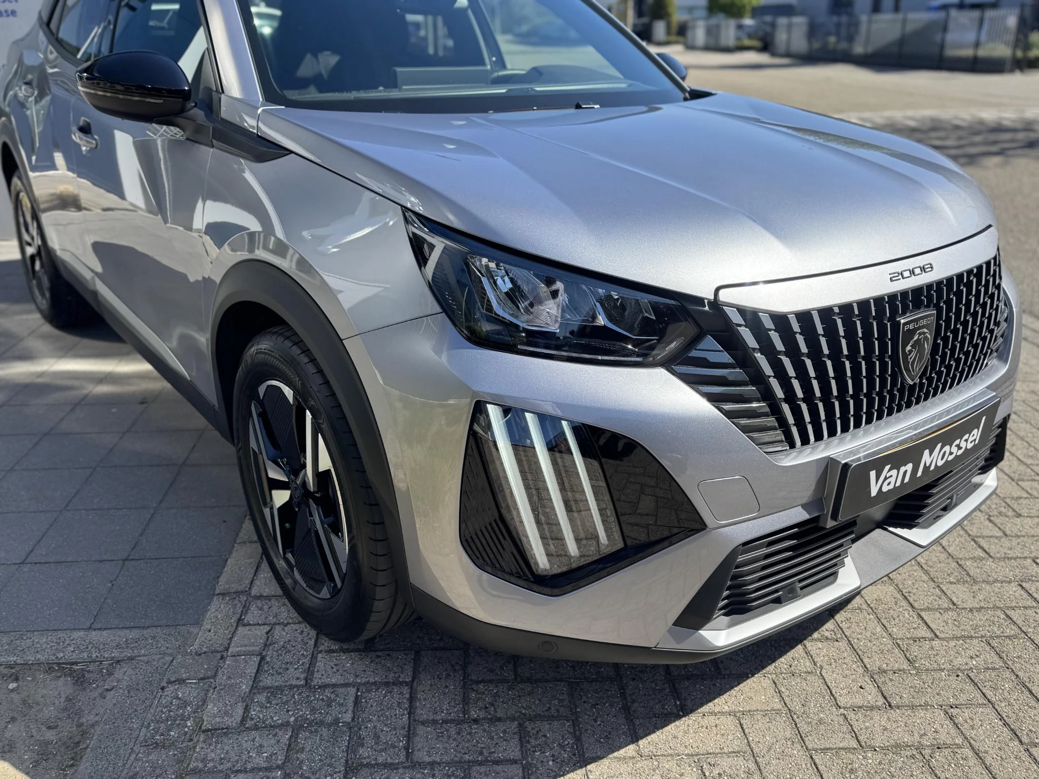 Peugeot-2008-image-6