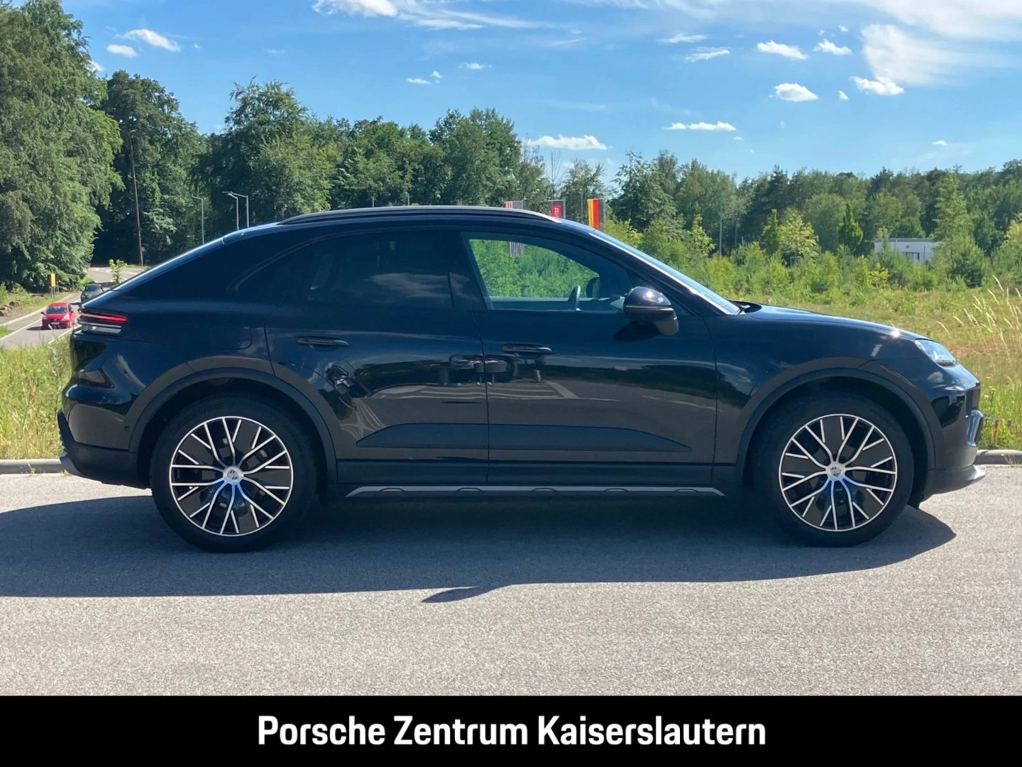 Porsche Macan Hinterachslenkung BOSE Luftfederung 21-Zol -