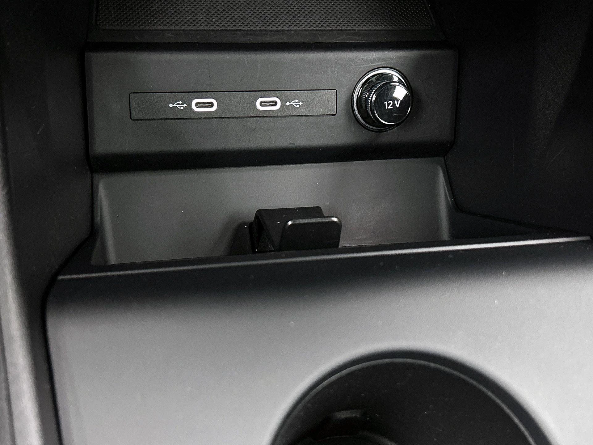 Audi-Q4 e-tron-image-35