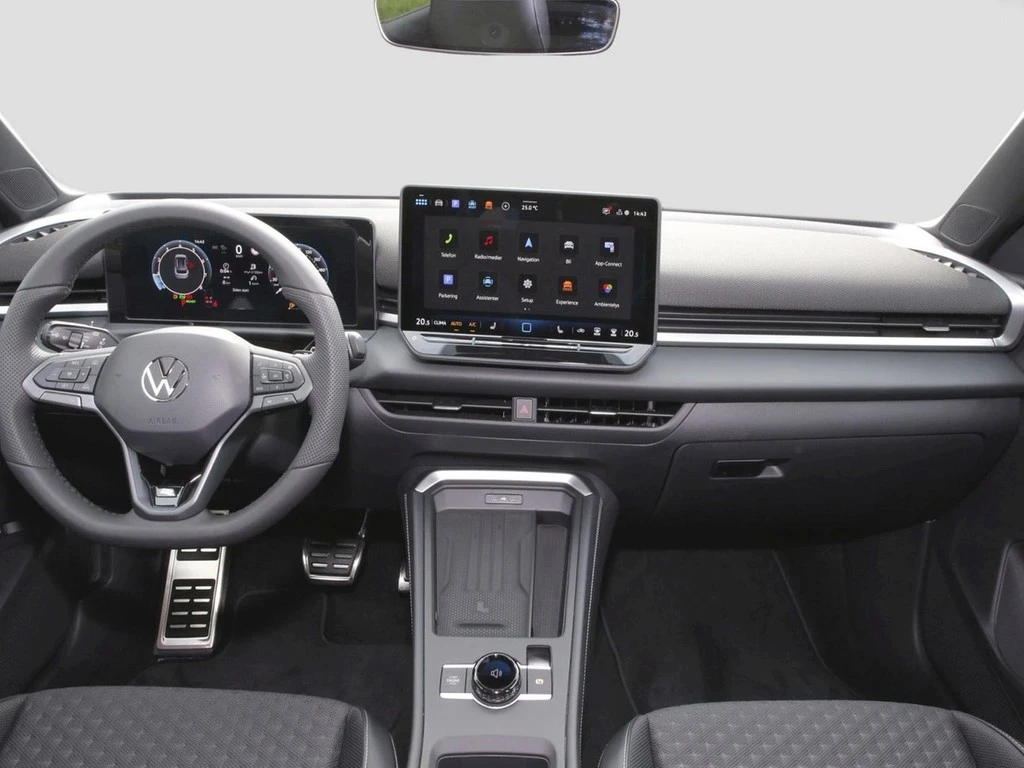 Volkswagen-T-Roc-image-12