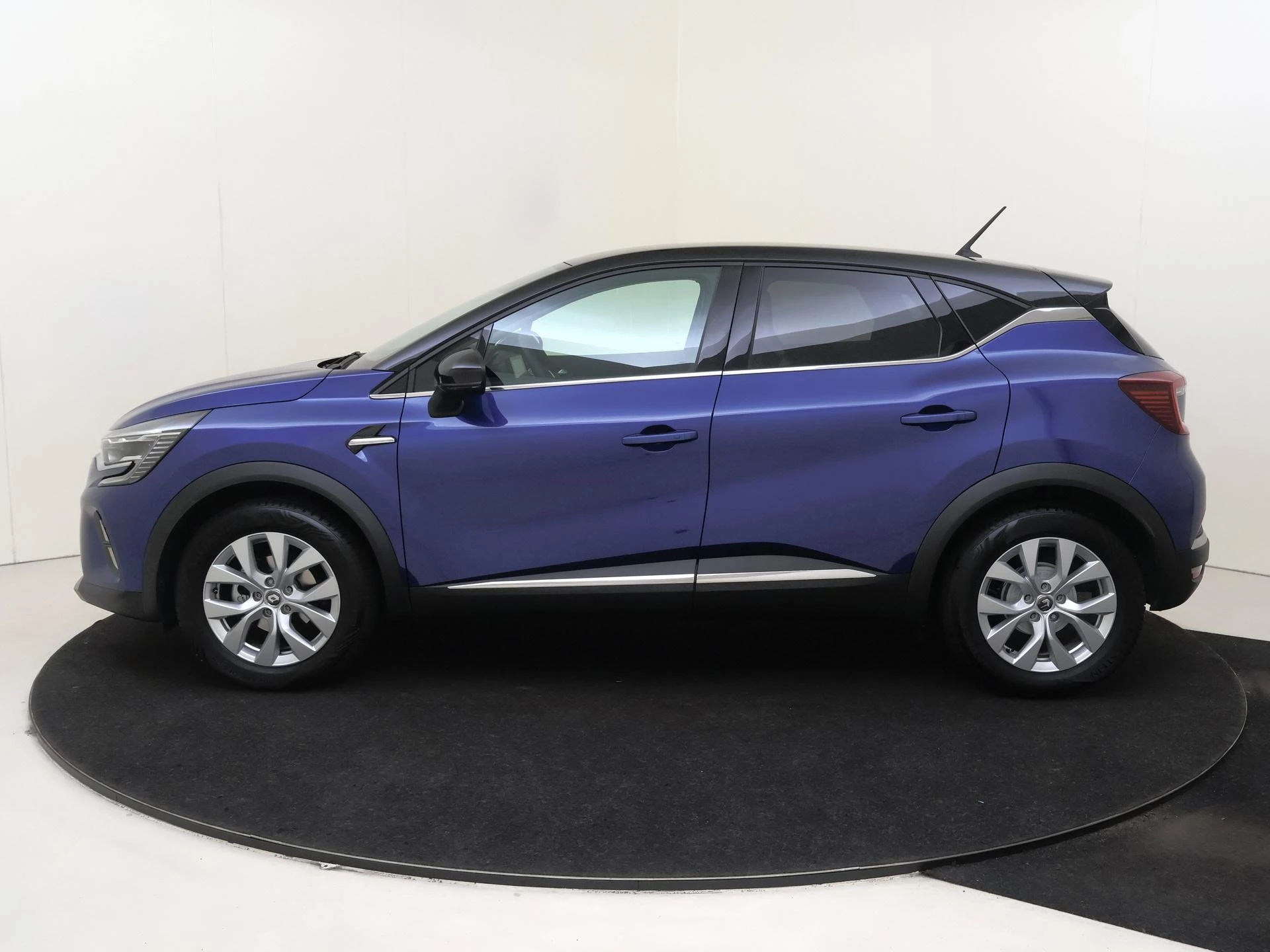 Renault-Captur-image-7