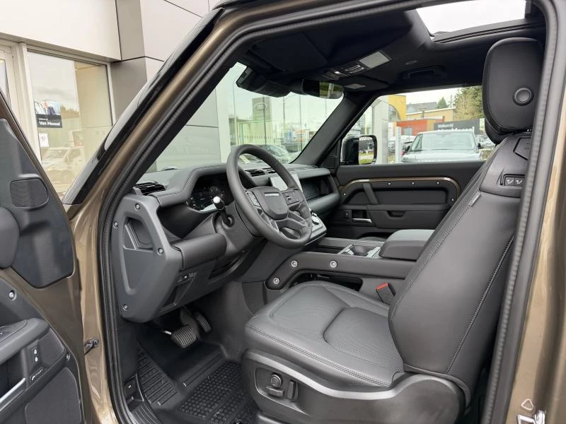 Land Rover Defender 90 D200 X-DYNAMIC