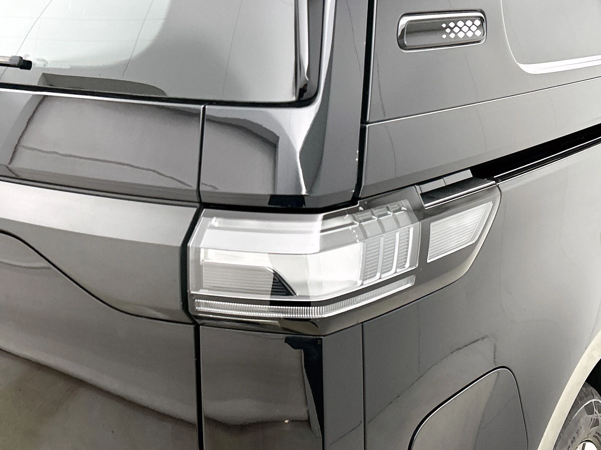 Volkswagen-ID. Buzz Cargo-image-20