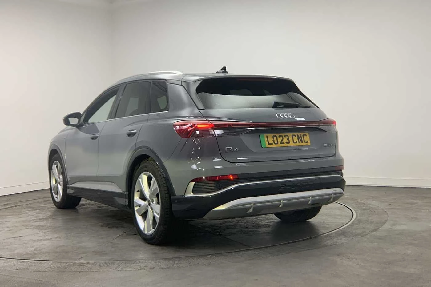 Audi-Q4 e-tron-image-2