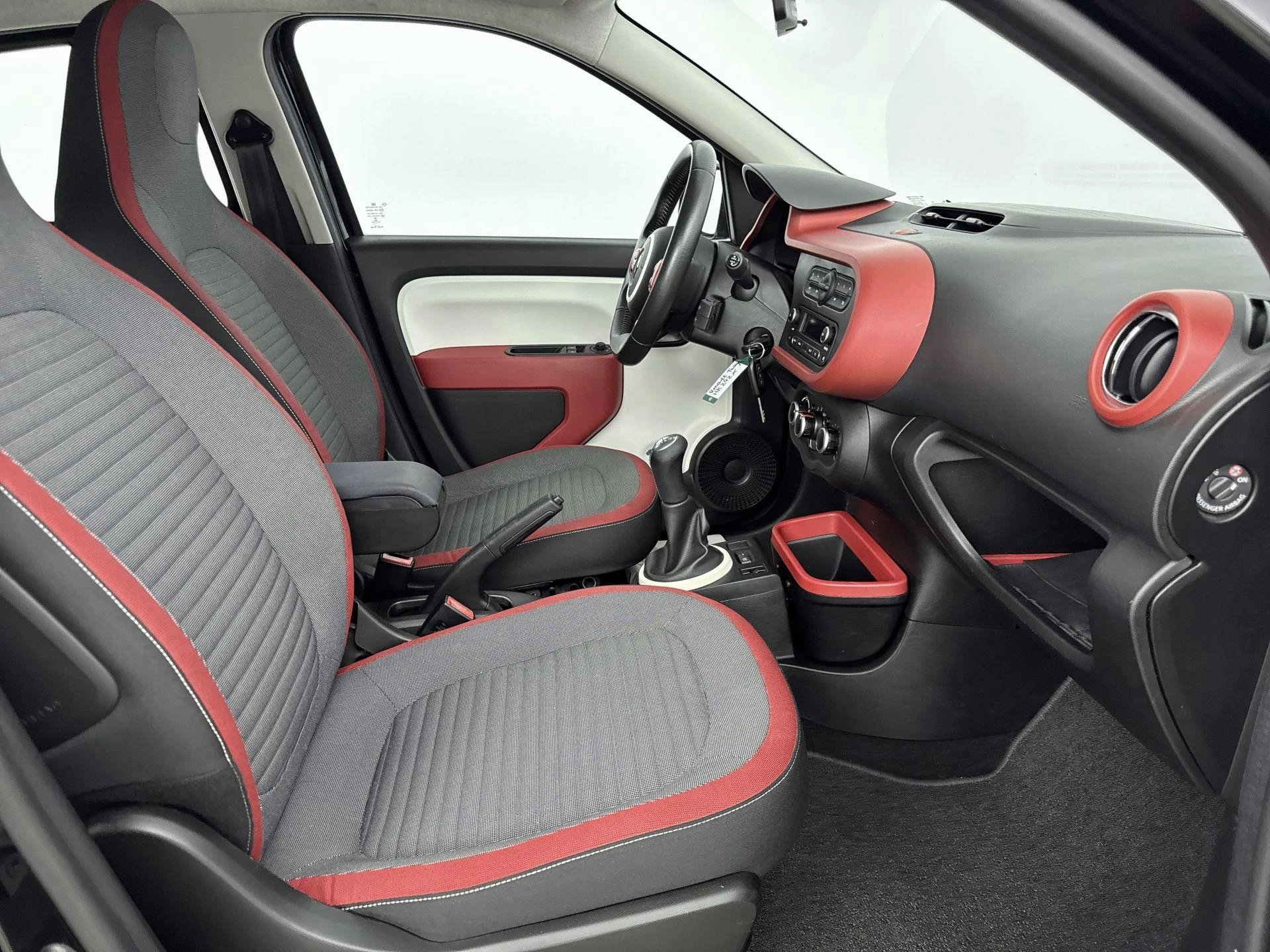 Renault-Twingo-image-9