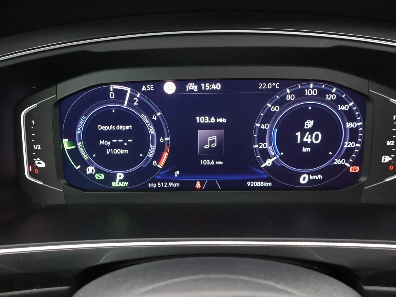 Volkswagen-Tiguan-image-12