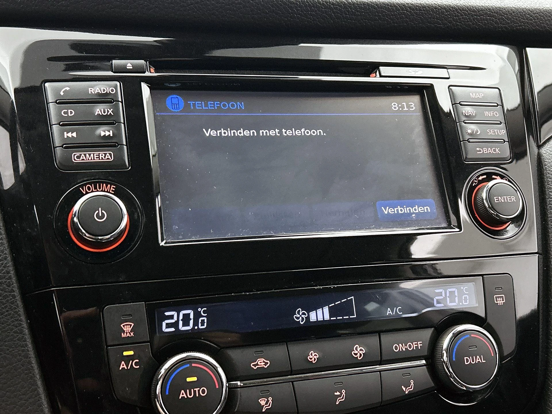 Nissan-QASHQAI-image-12