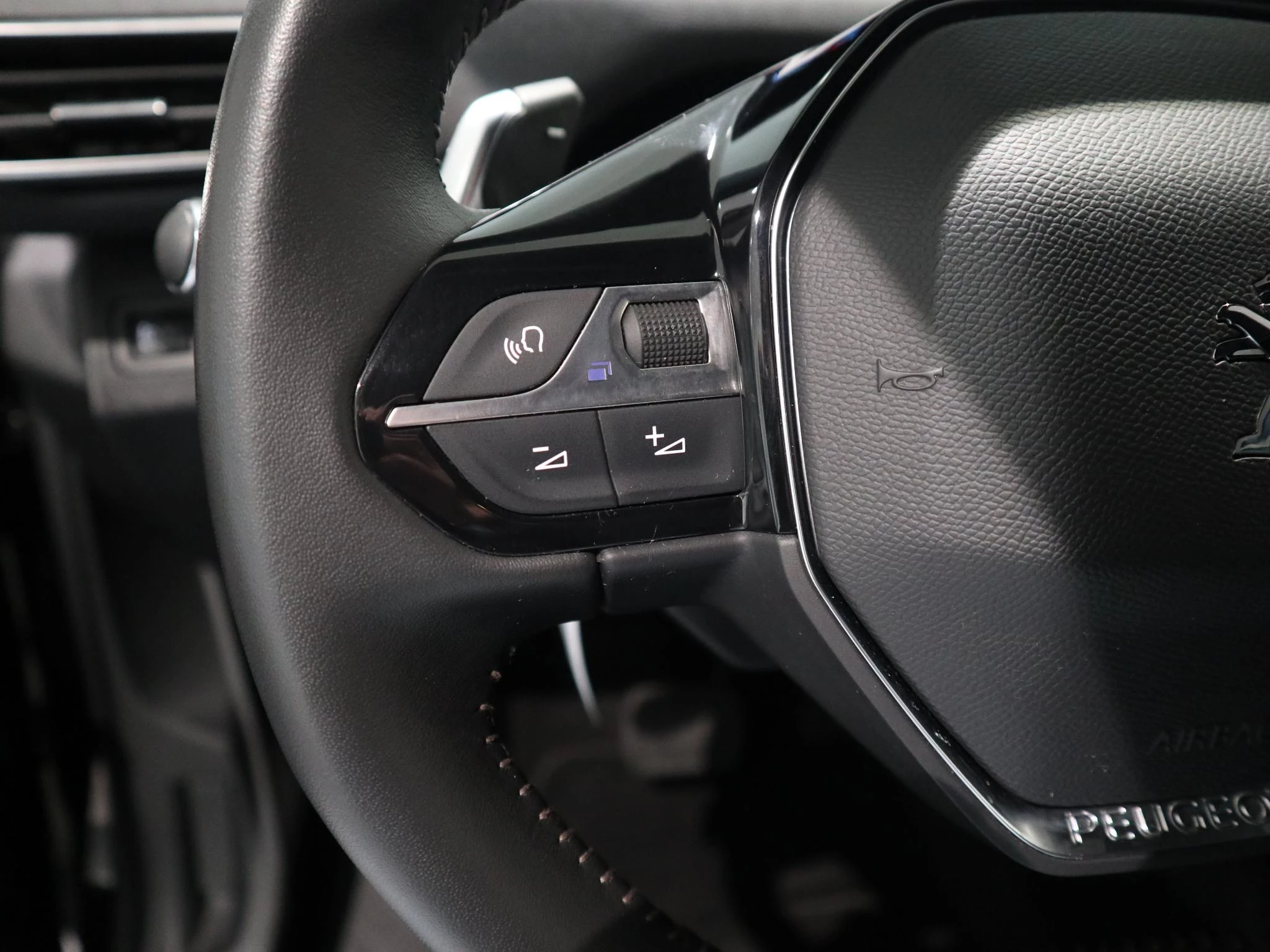 Peugeot-3008-image-12