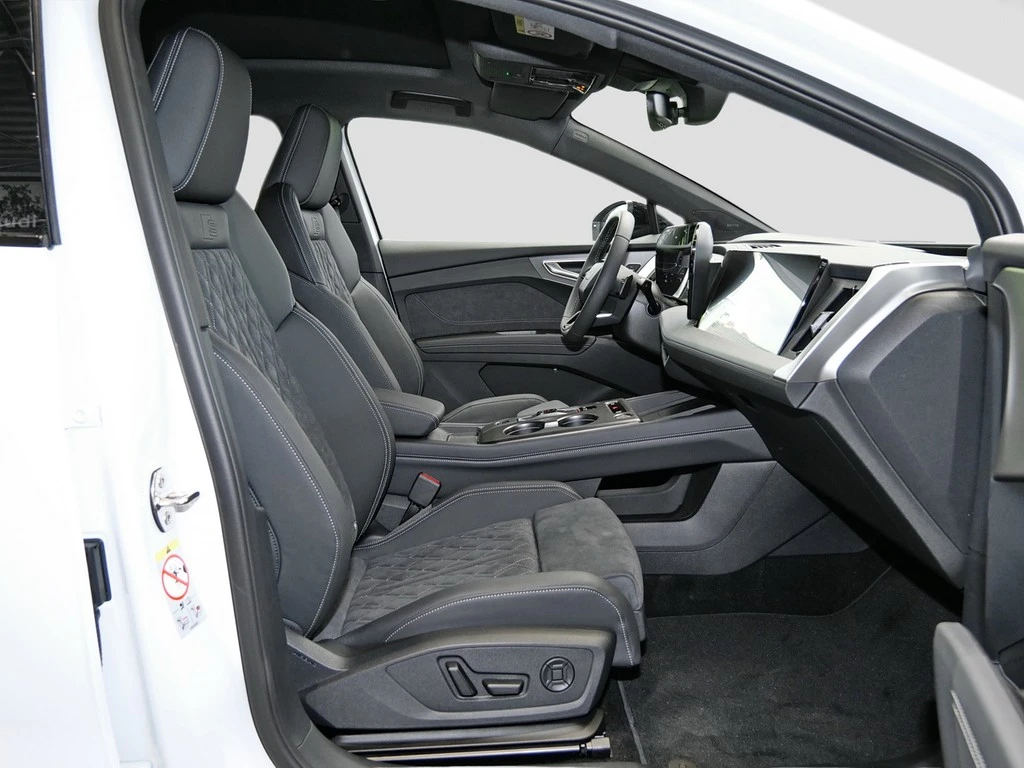 Audi--image-6
