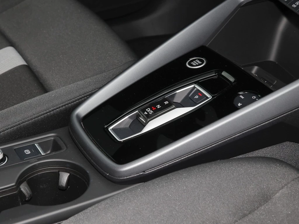 Audi A3 Sportback 30 TFSI advanced Standhzg GWP