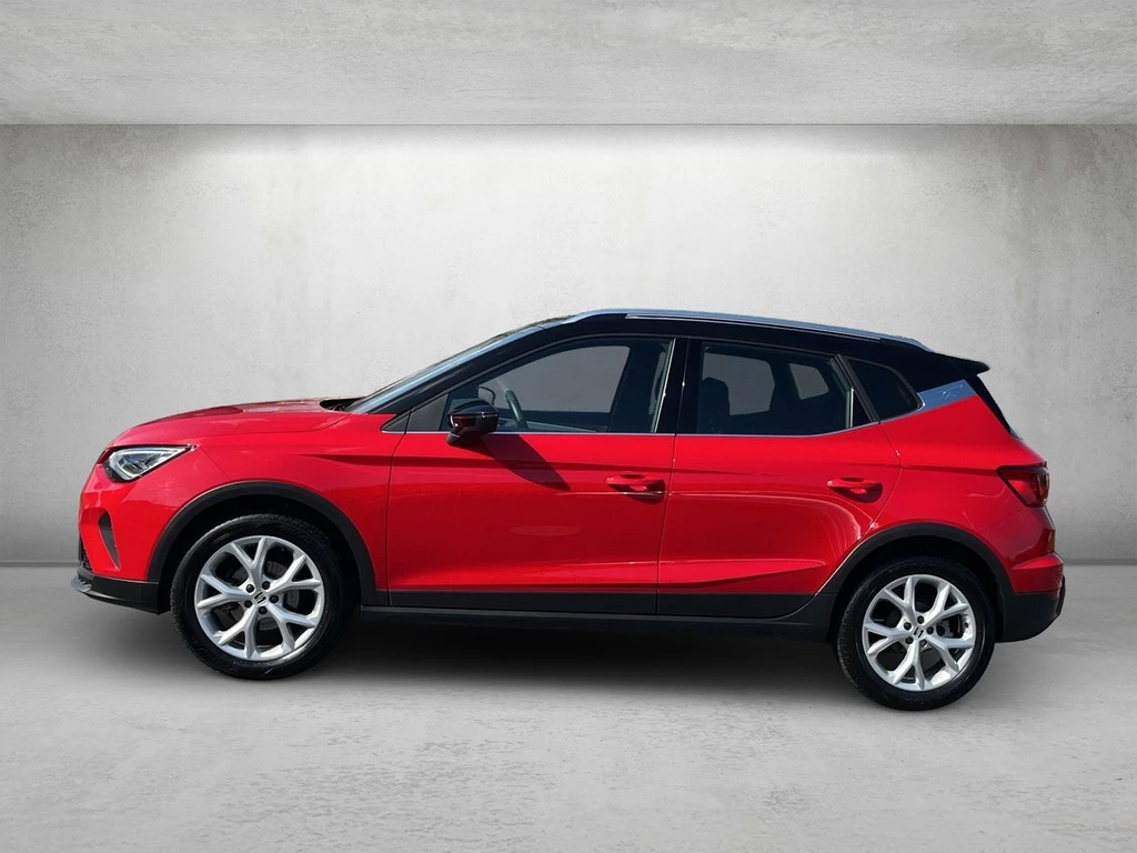SEAT-Arona-image-1