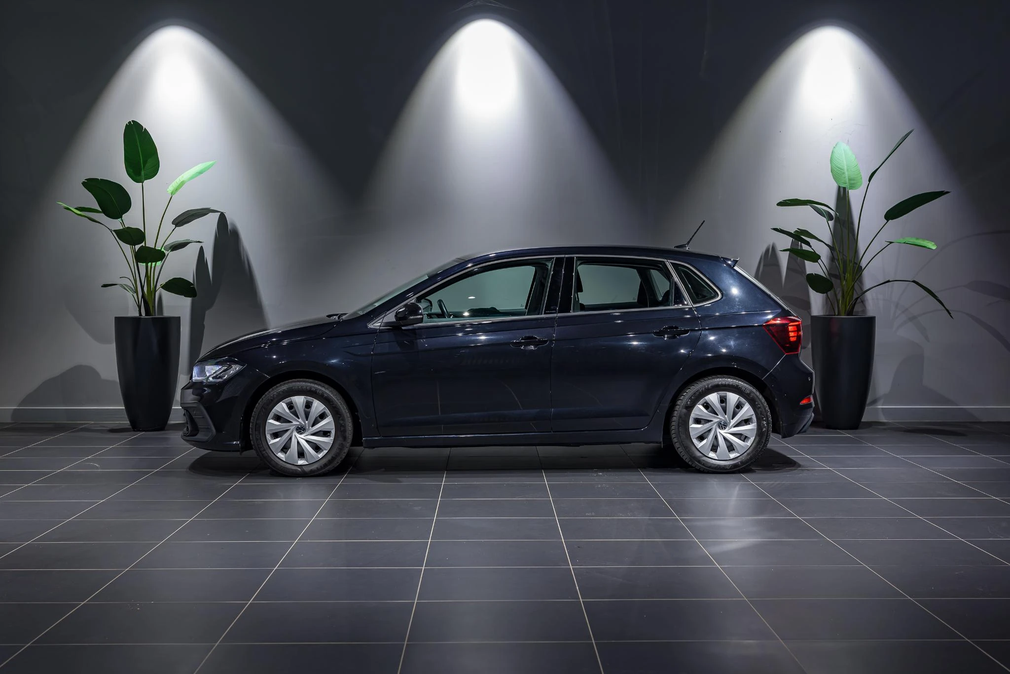 Volkswagen-Polo-image-3