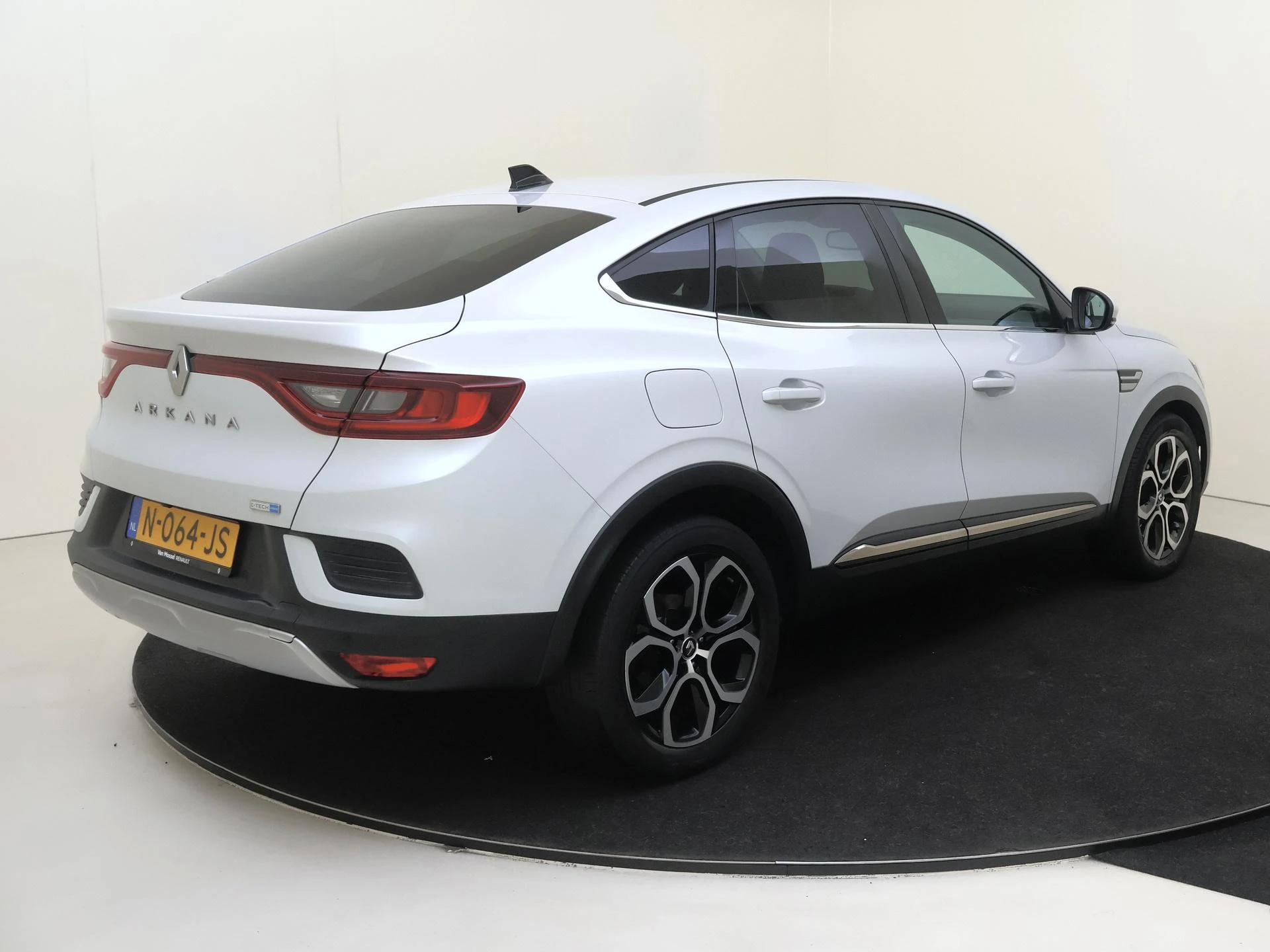 Renault-Arkana-image-3