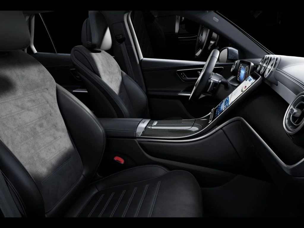 Mercedes-Benz-GLC 220 d-image-9