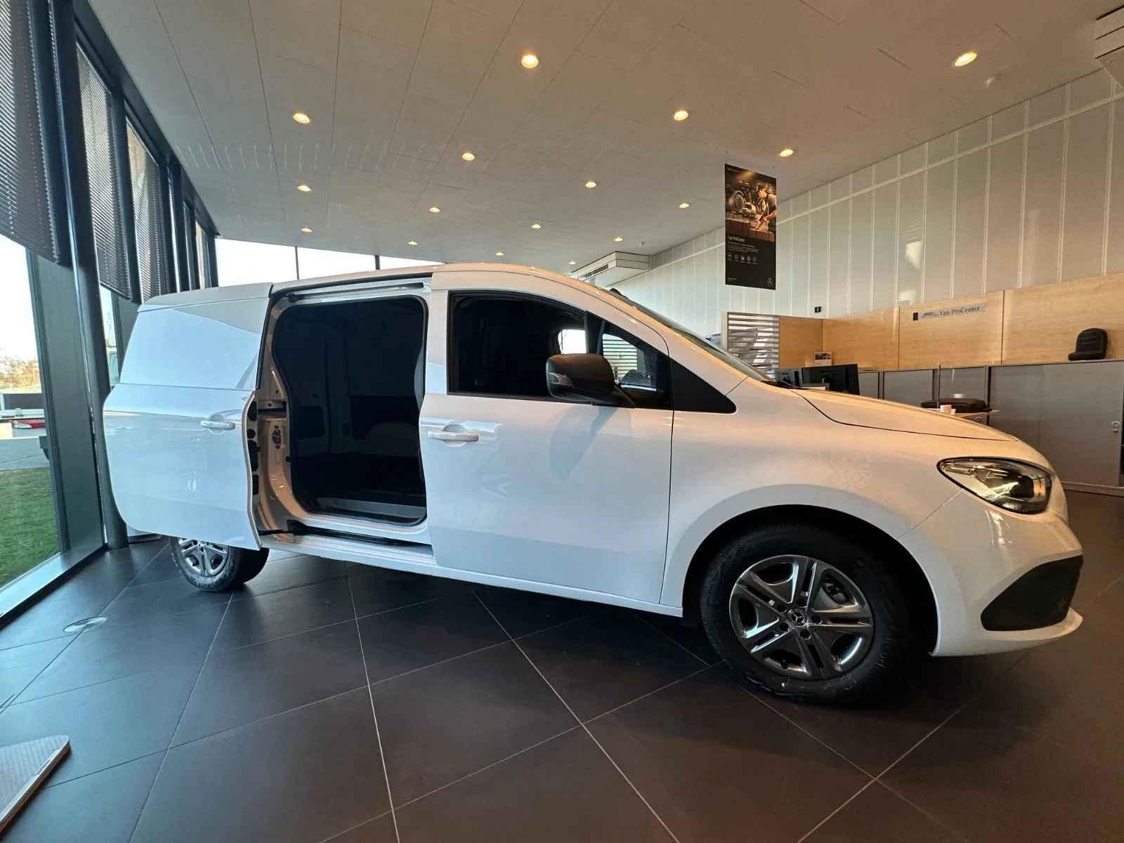 Mercedes-Benz-Citan-image-3