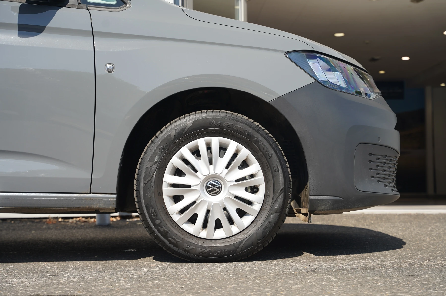 Volkswagen-Caddy-image-33