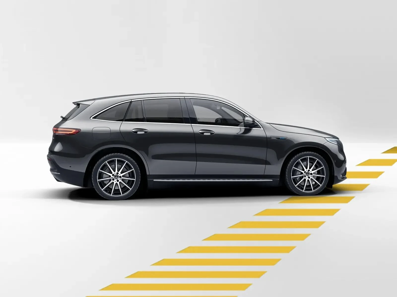 Mercedes-Benz-EQC 400-image-7
