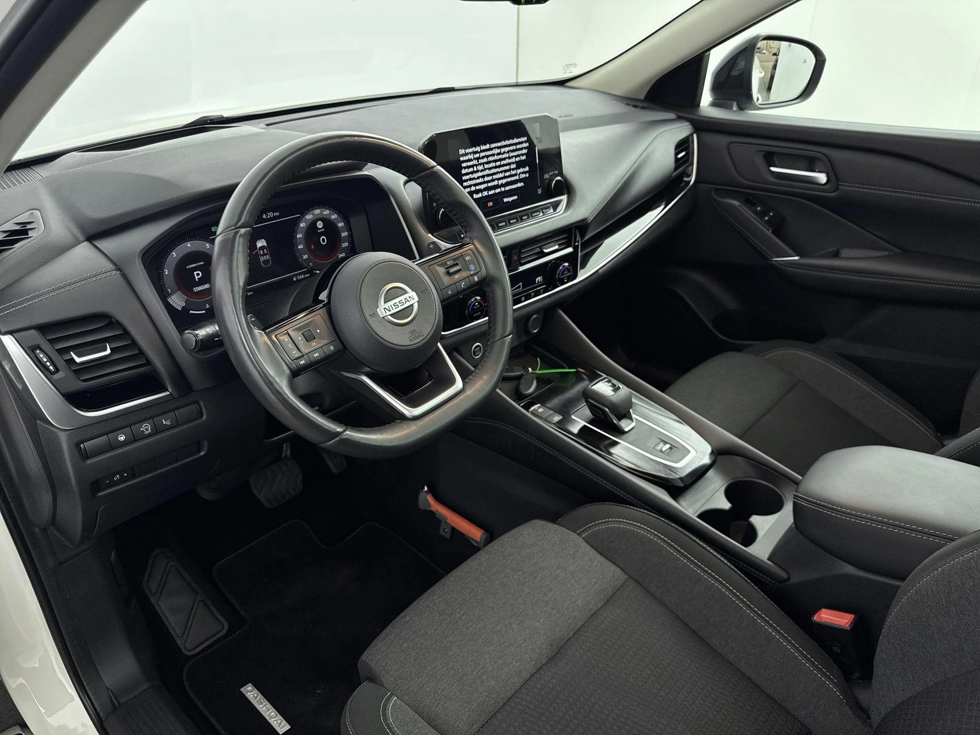 Nissan-QASHQAI-image-16