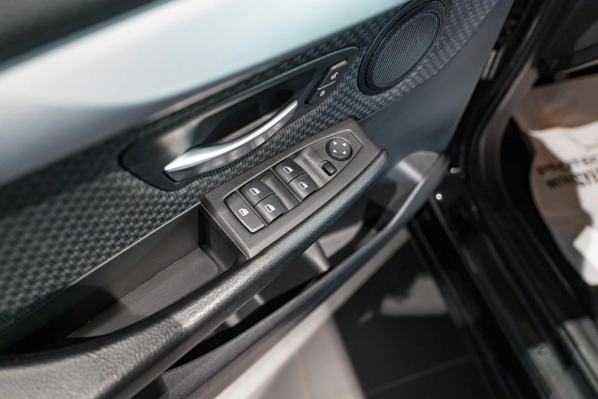 BMW-2 Reeks-image-15