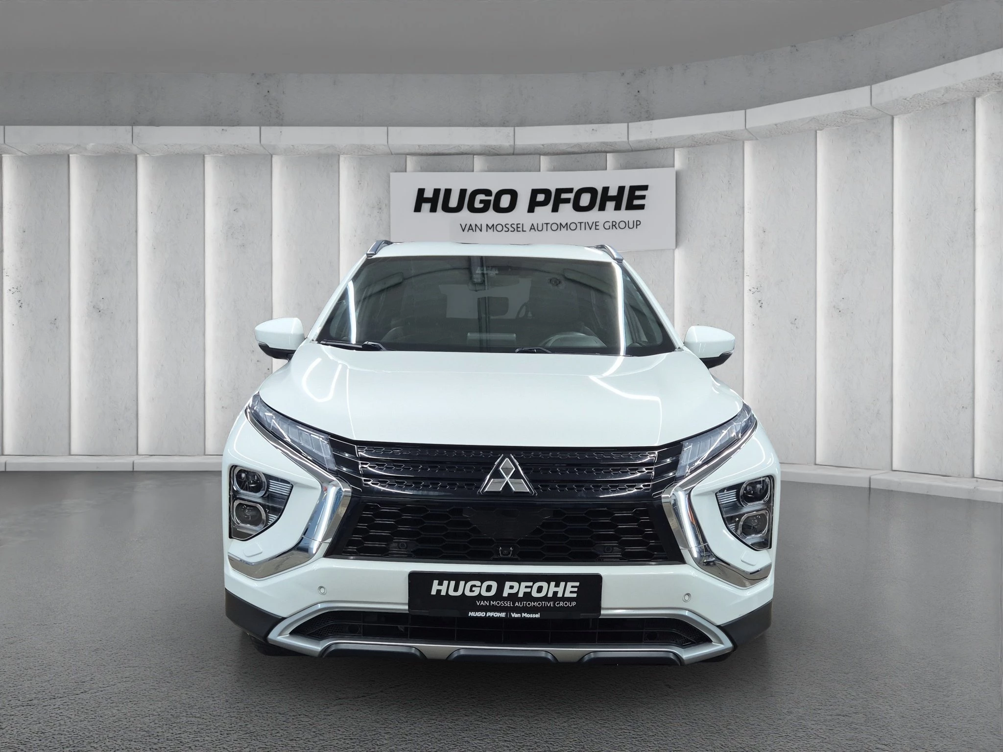 Mitsubishi Eclipse Cross 2.4 MIVEC Eclipse Cross Hybrid INTRO