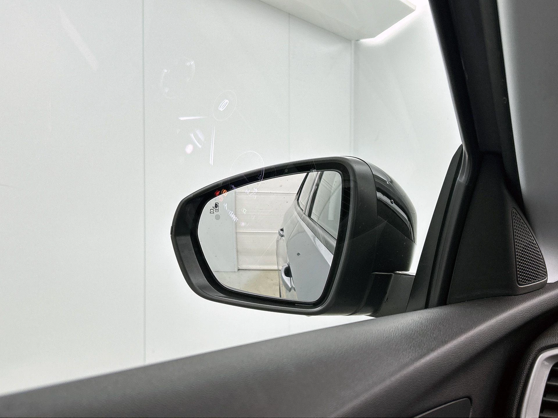 Opel-Grandland-image-18