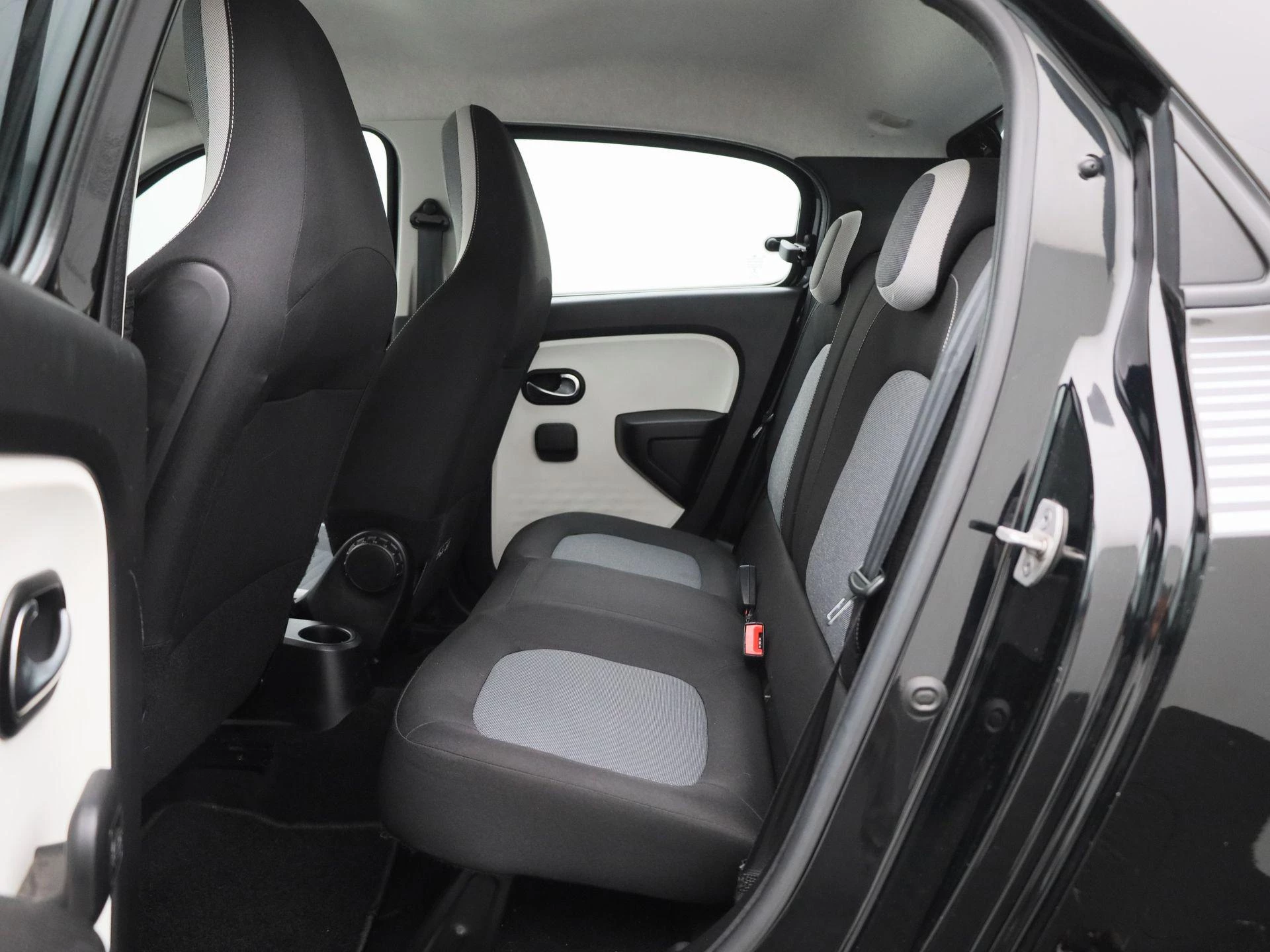 Renault-Twingo-image-11