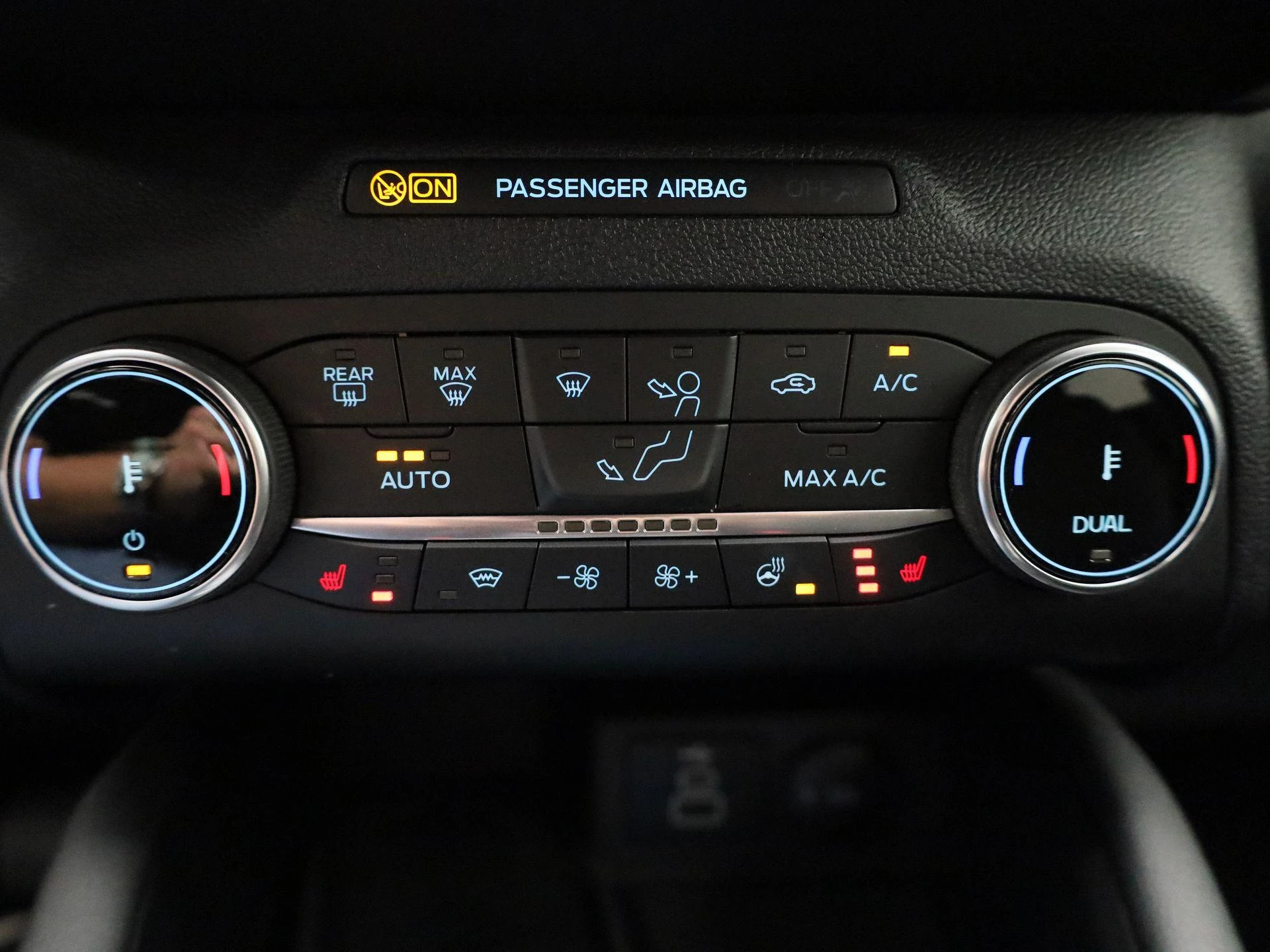 Ford-Kuga-image-25