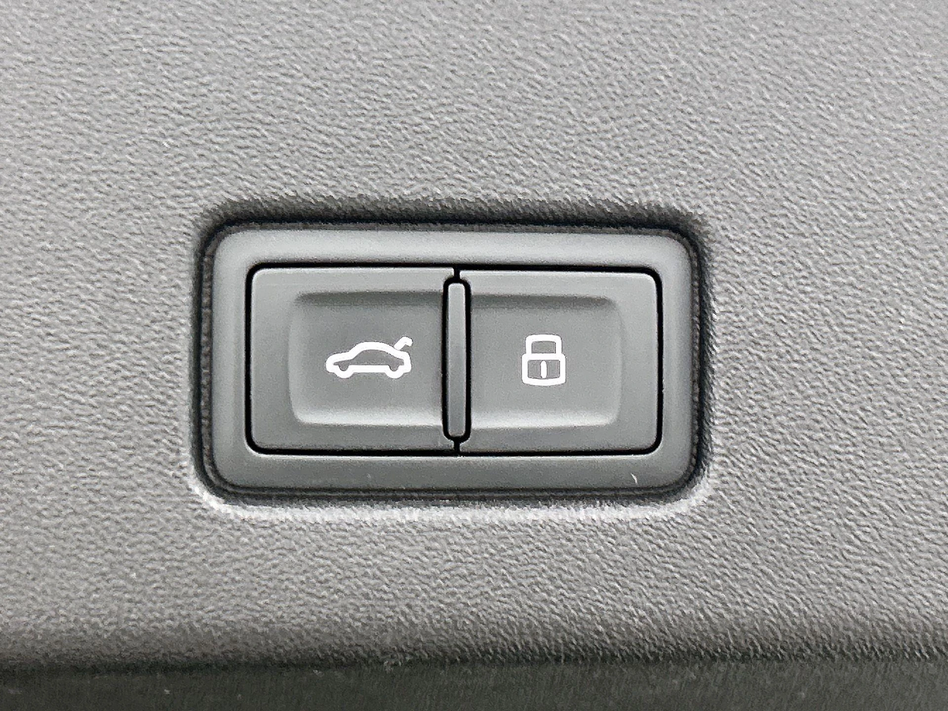 Audi-Q4 e-tron-image-33